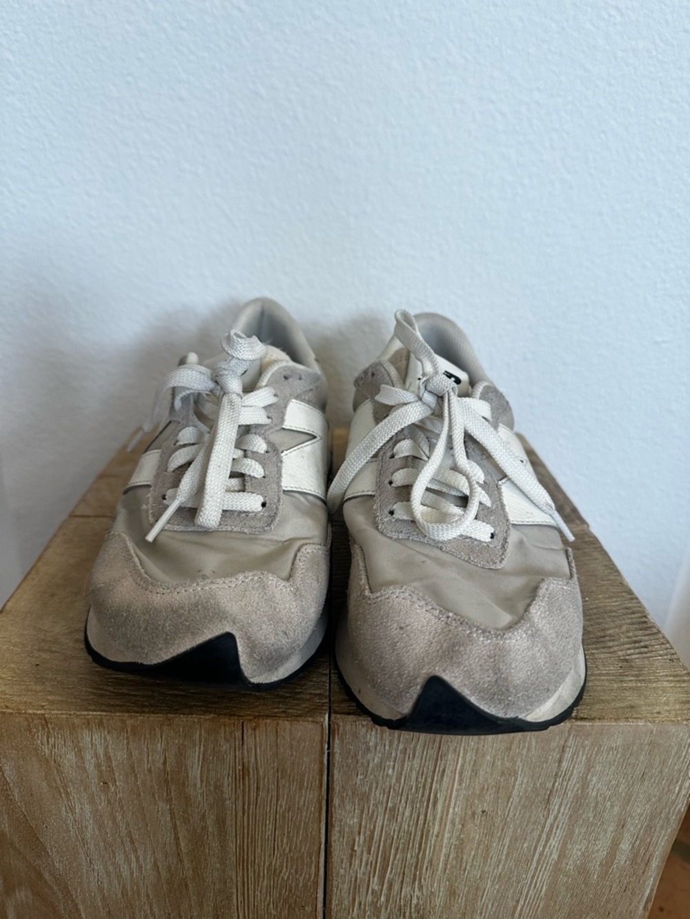 New Balance 237 Sneakers - Cream & Light Gray